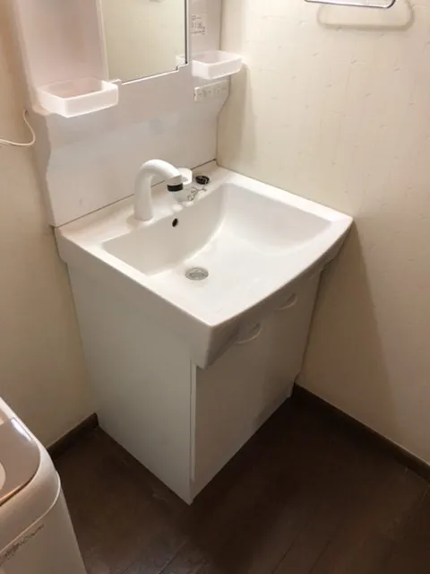 さいたま市中央区 洗面化粧台交換の施工写真