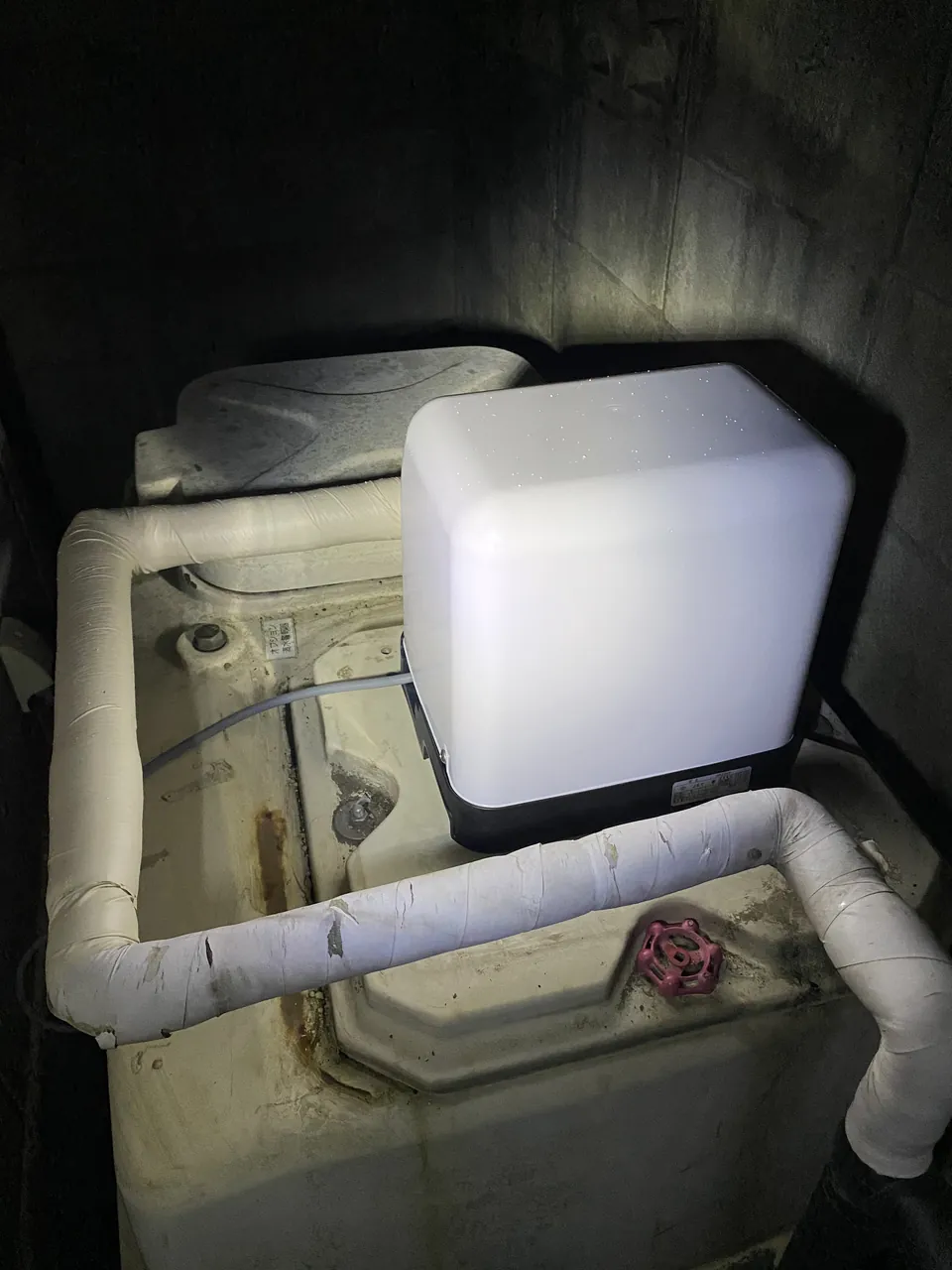 さいたま市北区　給水ポンプ交換の施工写真