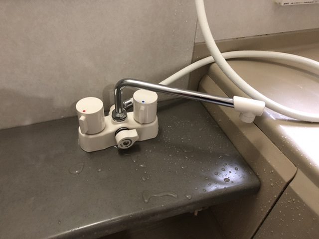 川口市 浴室水栓交換の施工写真