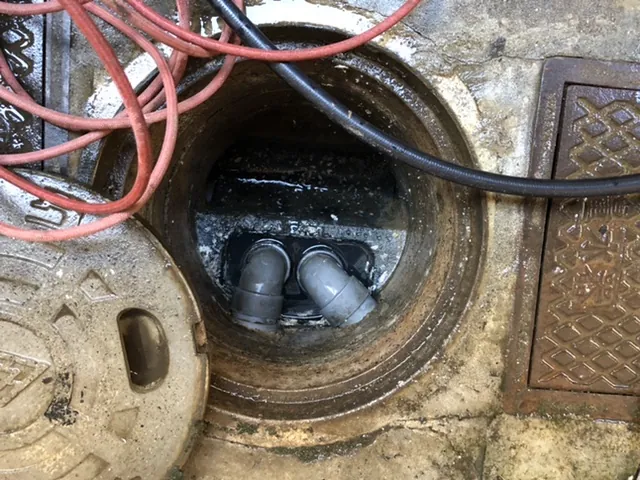 新座市　排水管詰まり　高圧洗浄の施工写真