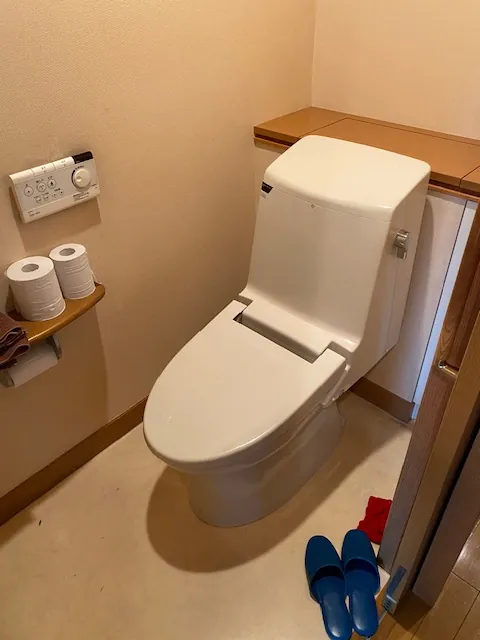埼玉県戸田市　トイレ交換工事の施工写真