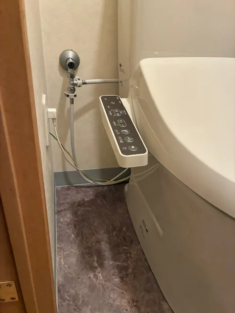 埼玉県さいたま市中央区　トイレ交換床クッションフロア・ソフト巾木の貼り替え｜施工後