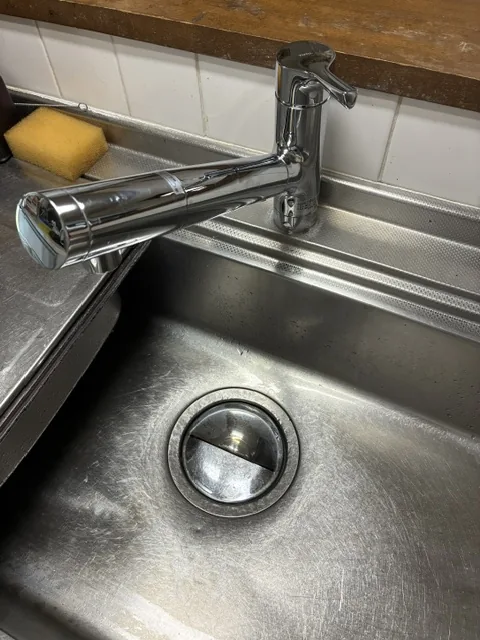 越谷市 キッチン水栓交換(シングルレバー混合水栓・止水栓交換)
